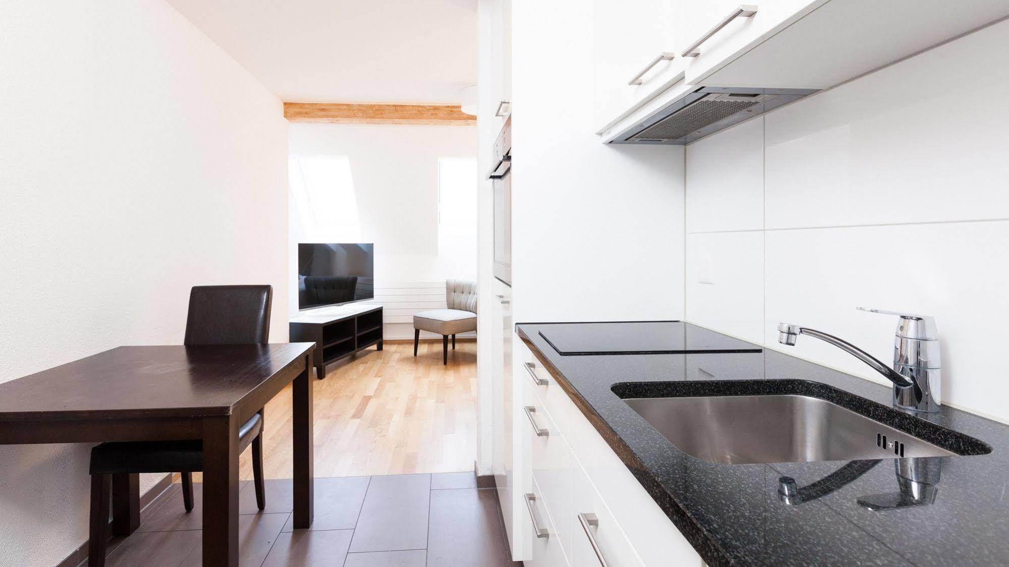 Apartamento Swiss Star Longstreet - Self Check-in Zúrich